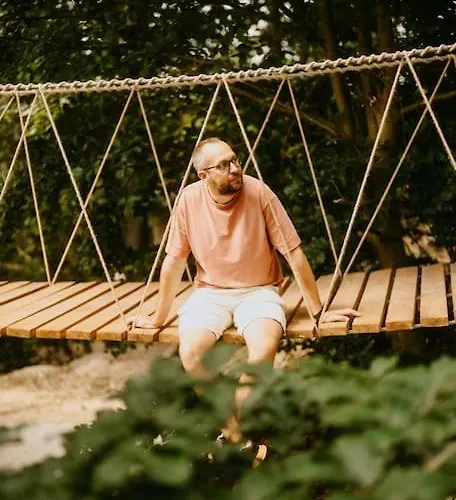 Murowana Glinca Nyaraló