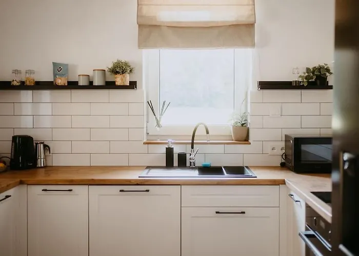 Murowana Glinca * Zelewo