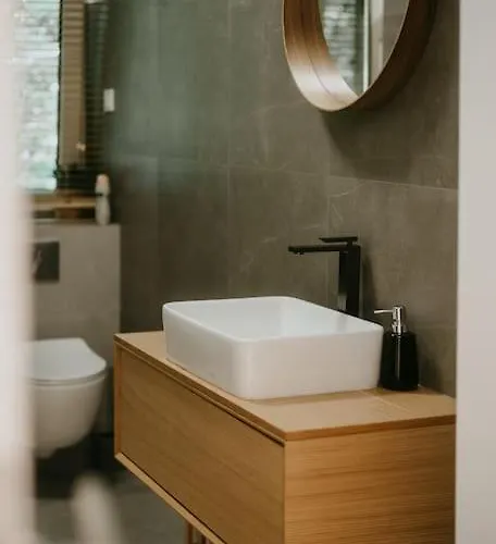 Murowana Glinca Nyaraló Zelewo